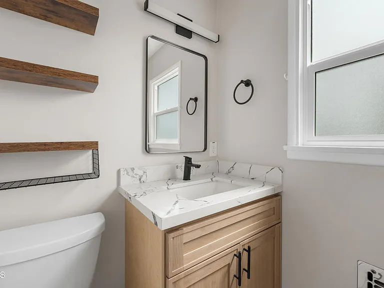3103 N Olive Ave — Photo 15