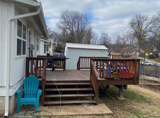 725 Locust St, Festus, MO 63028