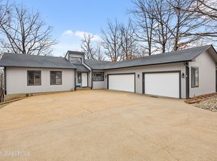 434 Cherokee Rd, Lake Ozark, MO 65049