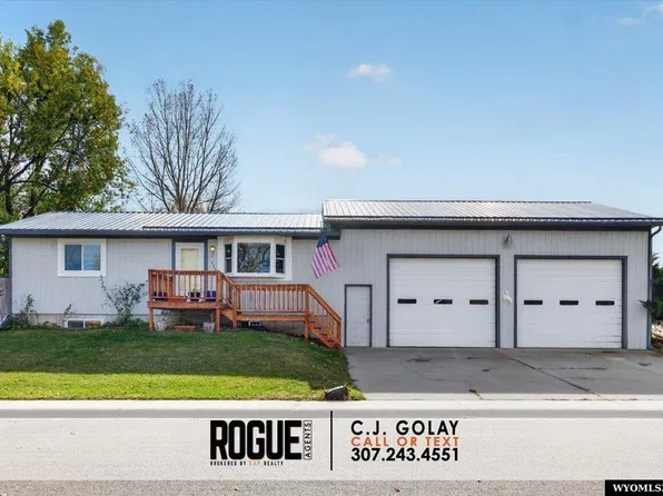 229 Fort Laramie St, Glenrock, WY 82637