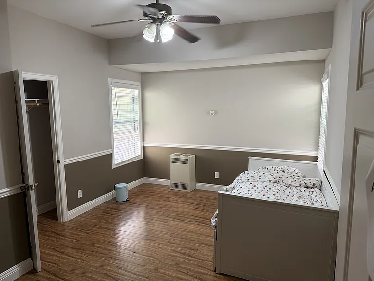165 Chestnut St #3 — Photo 1