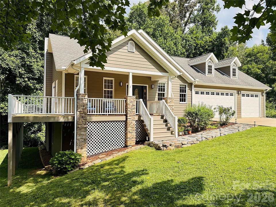 1st image of 2 Birkdale Dr
