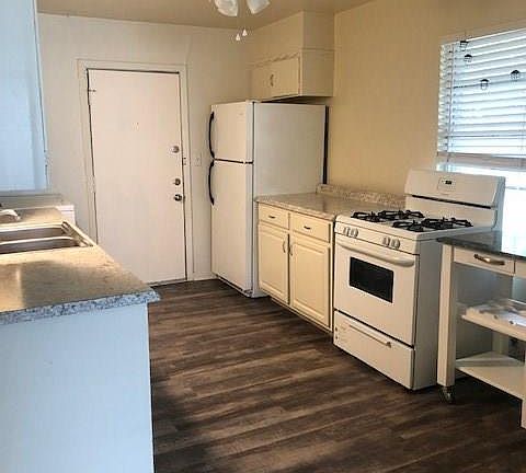 5th image of 3716 Dexter Ave