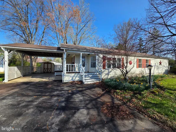 5 Oak Cir, Quakertown, PA 18951