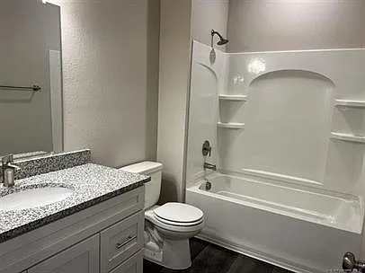 1425 Richard Martin Dr #201 — Photo 8