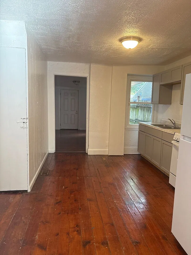 3 Bedroom House in Downtown York — Photo 4