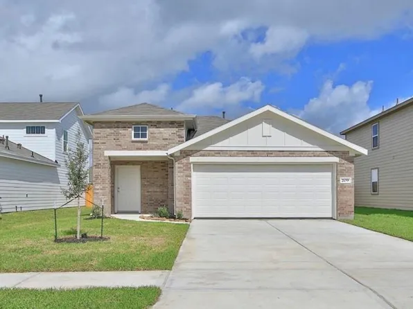 209 Laura Leigh Ln, Angleton, TX 77515