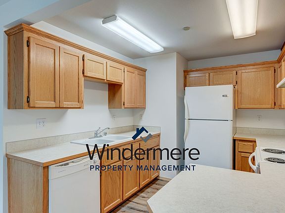 2nd image of 1670 SW Mulberry Pl APT B104