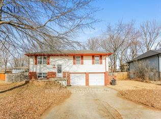 1110 R D Mize Rd, Grain Valley, MO 64029