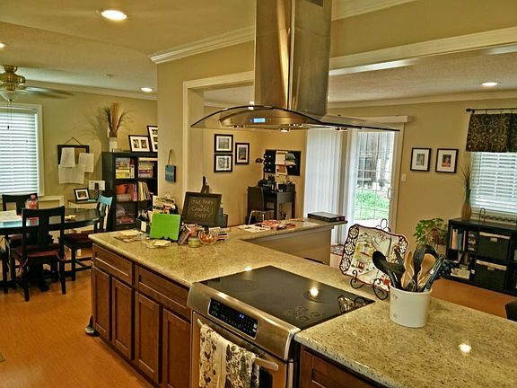 Open kitchen