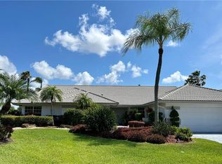 10833 Pine Bark Ln, Boca Raton, FL 33428