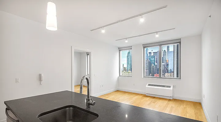 Rented by Mirador Real Estate | media 32