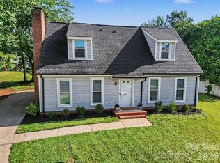 6739 Old Meadow Rd, Charlotte, NC 28227