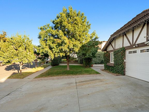 2nd image of 3363 Tulip Ave