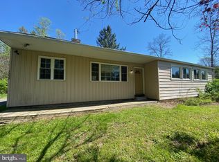1352 Clemmers Mill Rd, Schwenksville, PA 19473