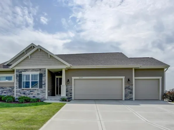 6650 Wolf Hollow Rd, Windsor, WI 53598