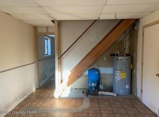 2157 Village Rd, Effort, PA 18330