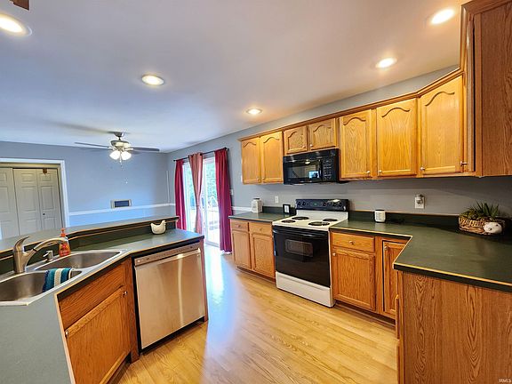 2nd image of 2312 Silver Crest Ct