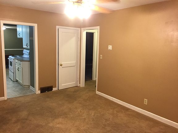 5th image of 1082 James Ave