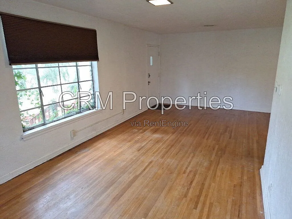 2 bed, 1.0 bath, 1200 sqft, $950 — Photo 4