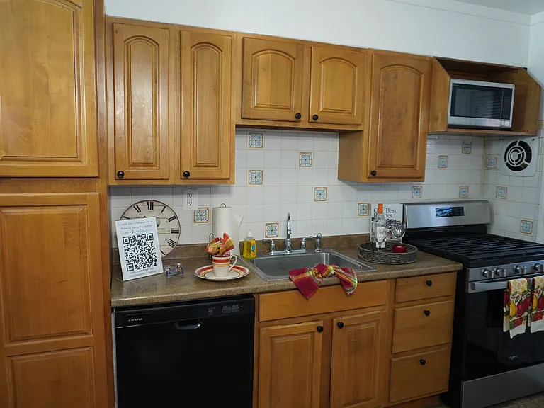 1710 Weston Ave — Photo 11