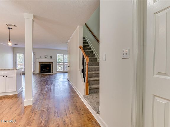 3rd image of 2917 Norgate Drive