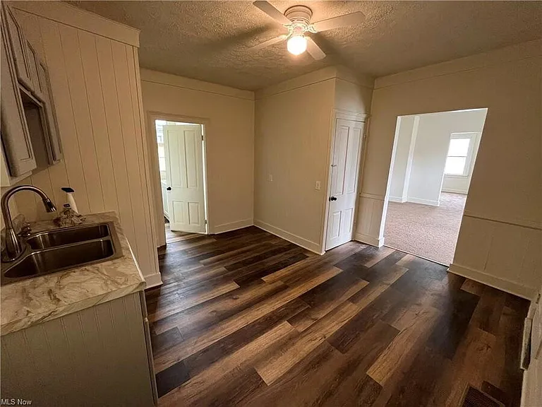 3460 Erin Ave — Photo 5
