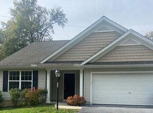 210 Lumber St, Highspire, PA 17034