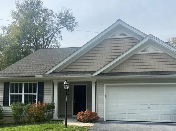 210 Lumber St, Highspire, PA 17034