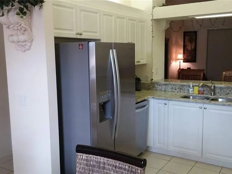 445 Robin Hood Cir #201 — Photo 5