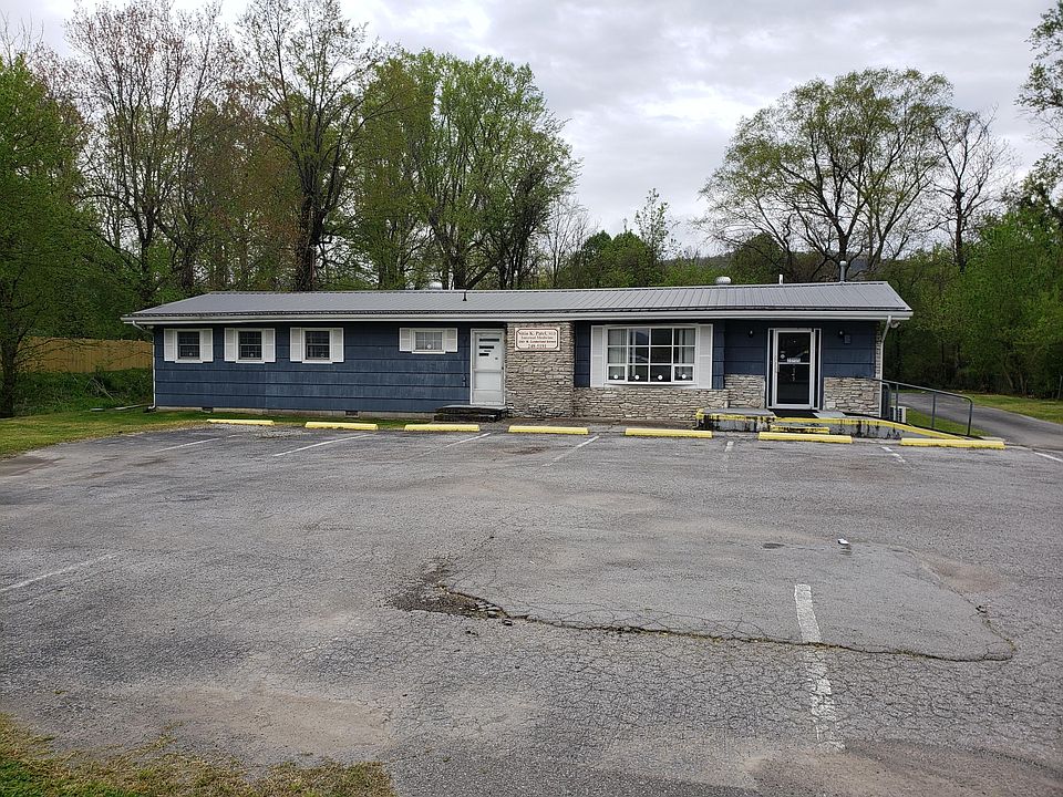 1st image of 3501 W Cumberland Ave