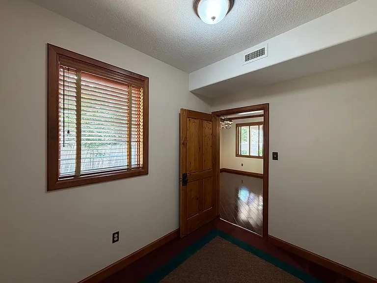 516 Sparrow Hawk Ct SE — Photo 27