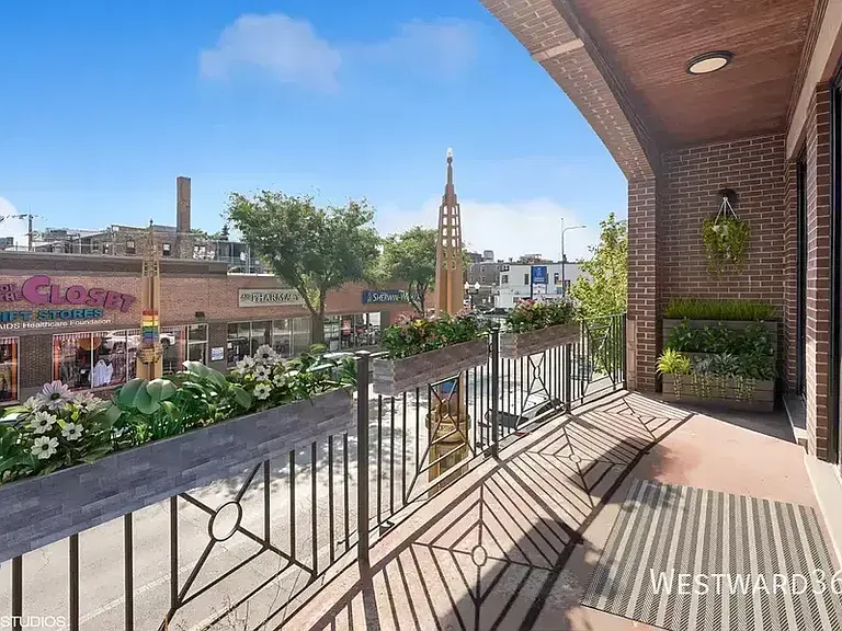3316 N Halsted St #3 — Photo 8