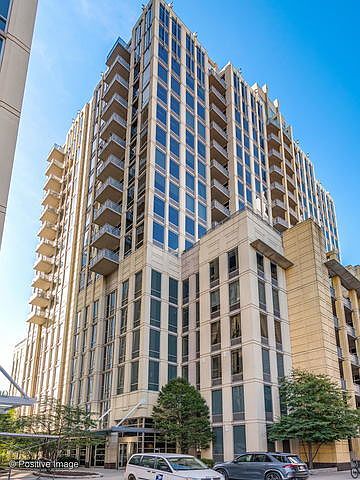 1st image of 720 N Larrabee St APT 1103