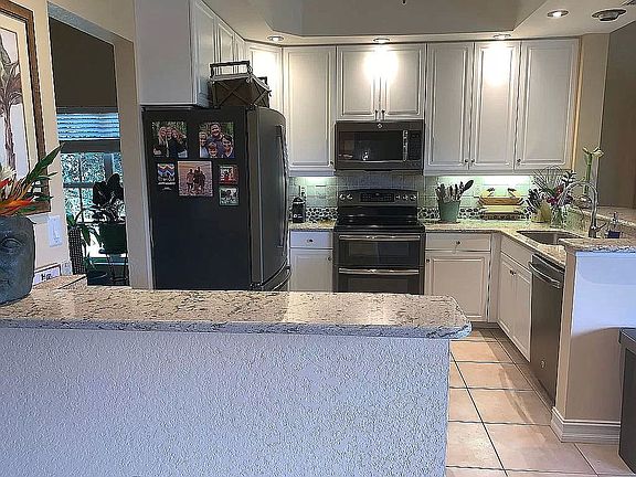 4th image of 24651 Canary Island Ct Unit 201