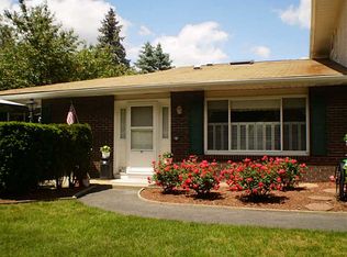 11 Fox Ridge Cres, Warwick, RI 02886