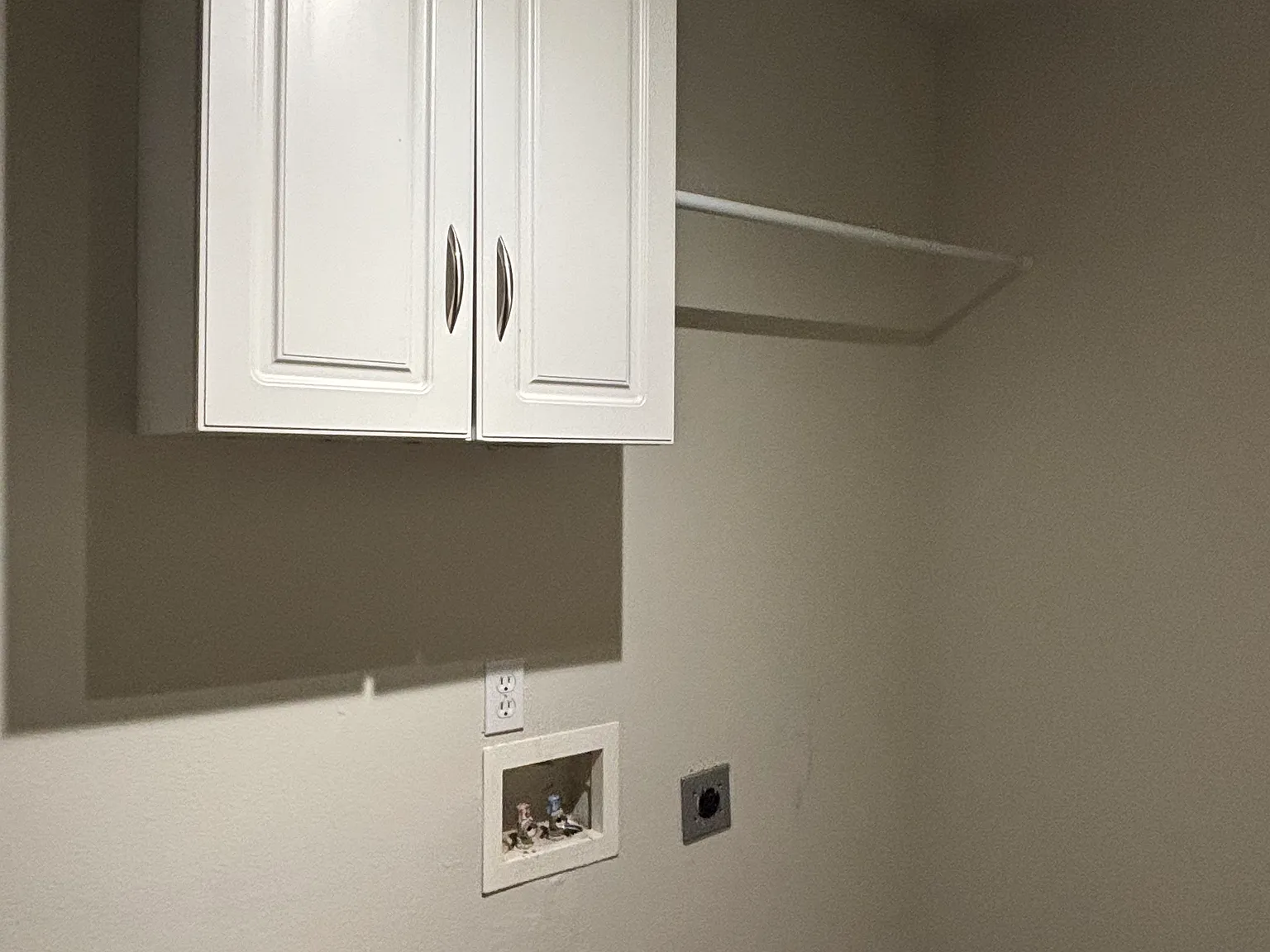3 bed, 1384 sqft, $2,095 — Photo 3