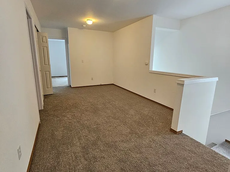 968 NW Poppy Ct — Photo 9