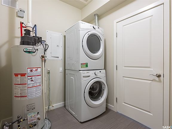 4th image of 1015 Patrick Crescent #512