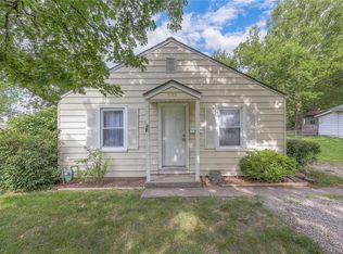 300 NE Main St, Lees Summit, MO 64063