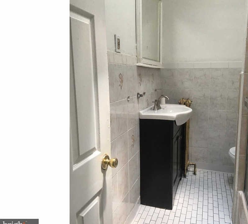 1st image of 5554 Larchwood Ave