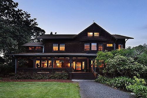 2nd image of 365 Lincoln Ave