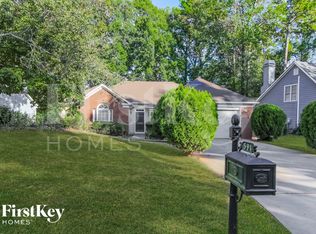 594 Fortune Ridge Rd, Stone Mountain, GA 30087