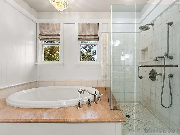 5703 Beaumont Ave — Photo 41