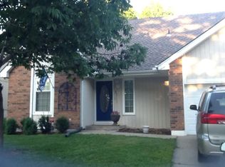 3705 NE Chapel Dr, Lees Summit, MO 64064
