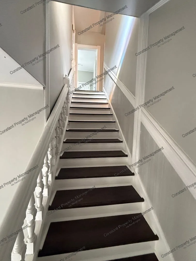 2 bed, 1.0 bath, 1200 sqft, $1,250 — Photo 3