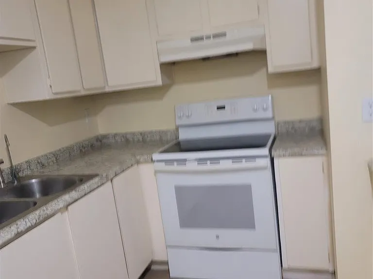 12615 Brookglade Cir #409 — Photo 8