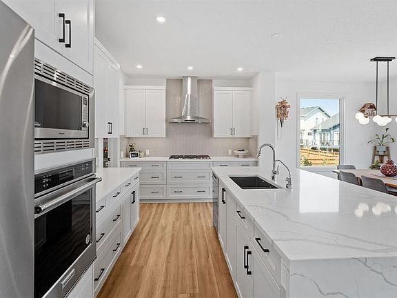 3rd image of 549 Grayling Ln