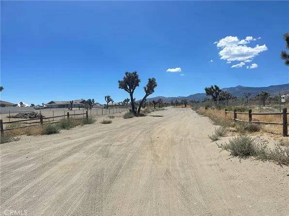 0 Pionero Rd, Phelan, CA 92371
