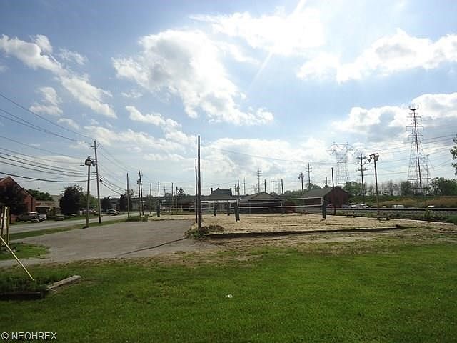 2nd image of 8605 Station St
